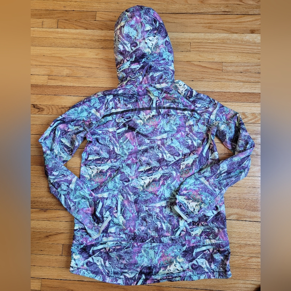 Lululemon Miss Misty Jacket II Water Resistant For Running Size 8 - Picture 3 of 10